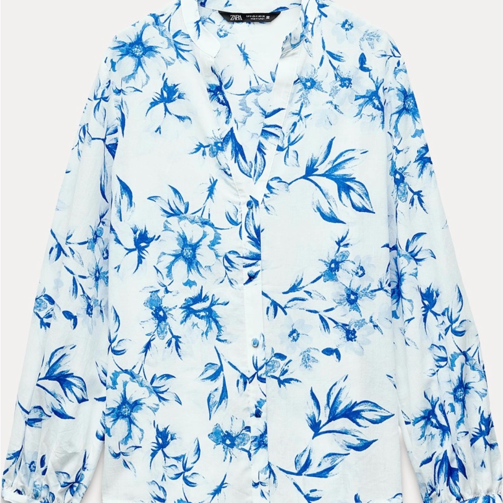 NWT Zara Blouse made of 100% cotton.